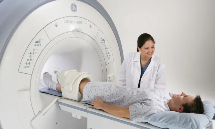 Где сделать МРТ колена на Селигерской?